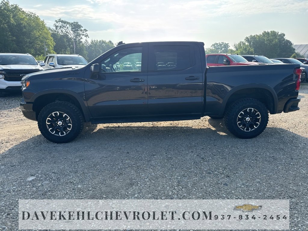 Used 2023 Chevrolet Silverado 1500 ZR2 image 3