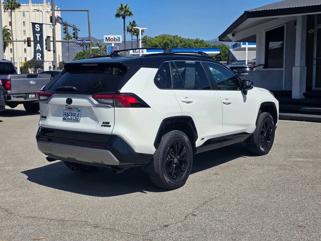 Used 2022 Toyota RAV4 XSE AWD/4WD image 4