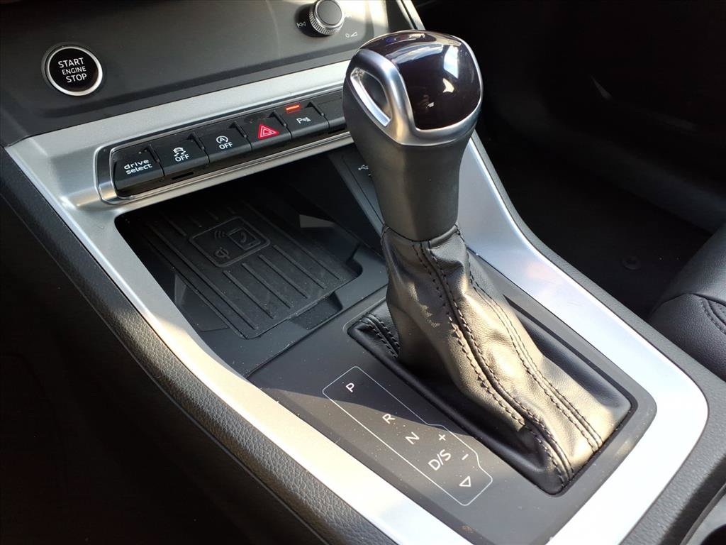 Used 2024 Audi Q3 2.0T Premium AWD/4WD image 11