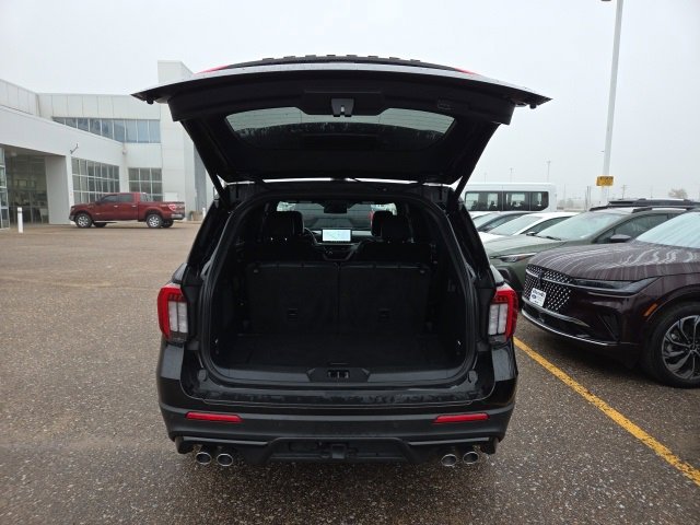 Certified 2025 Ford Explorer ST image 6