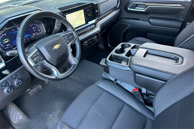 Used 2025 Chevrolet Silverado 1500 LT image 10