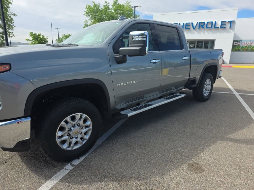 Certified 2024 Chevrolet Silverado 2500 LTZ AWD/4WD image 8