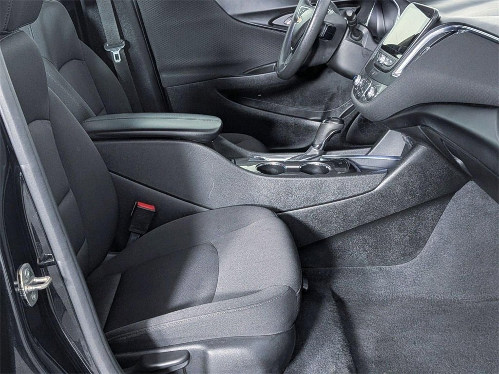 Used 2019 Chevrolet Malibu LT image 29