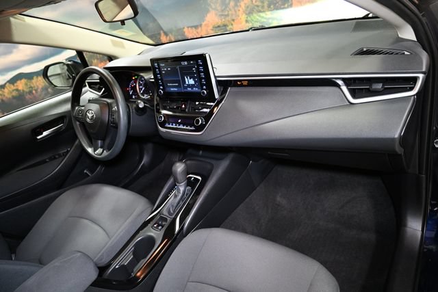 Used 2020 Toyota Corolla LE w/ LE Premium Package FWD image 53