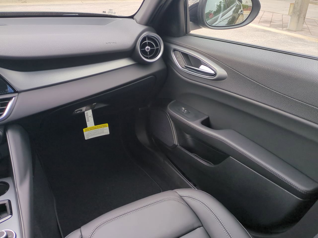 New 2025 Alfa Romeo Giulia w/ Driving Assist Package RWD image 15