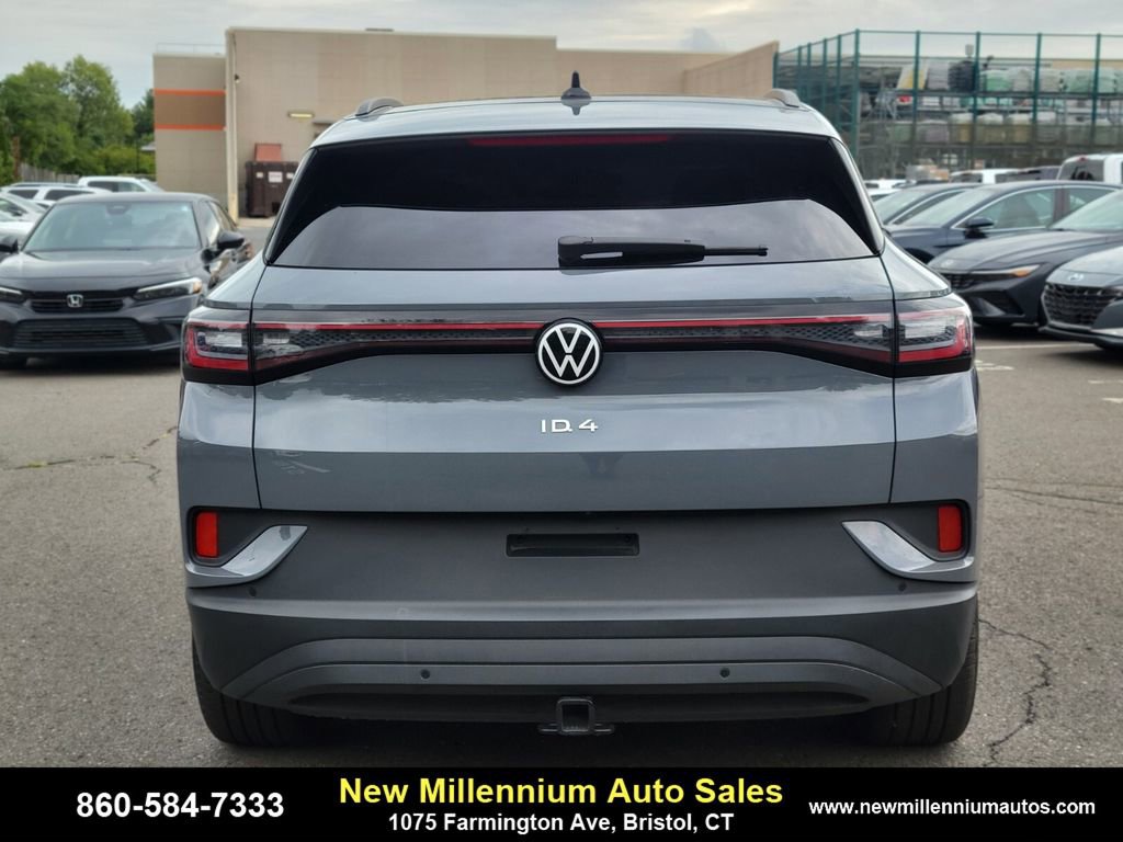 Used 2024 Volkswagen ID.4 Pro S AWD/4WD image 4