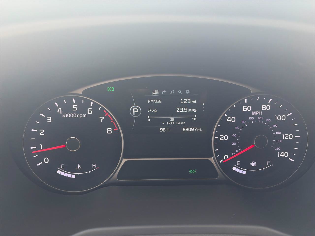 Used 2015 Kia Soul ! w/ Sun & Sound Package FWD image 12