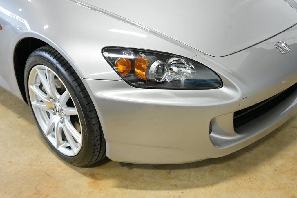 Used 2005 Honda S2000 image 21