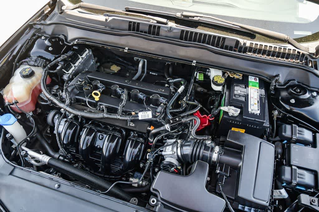 Used 2016 Ford Fusion SE FWD image 27