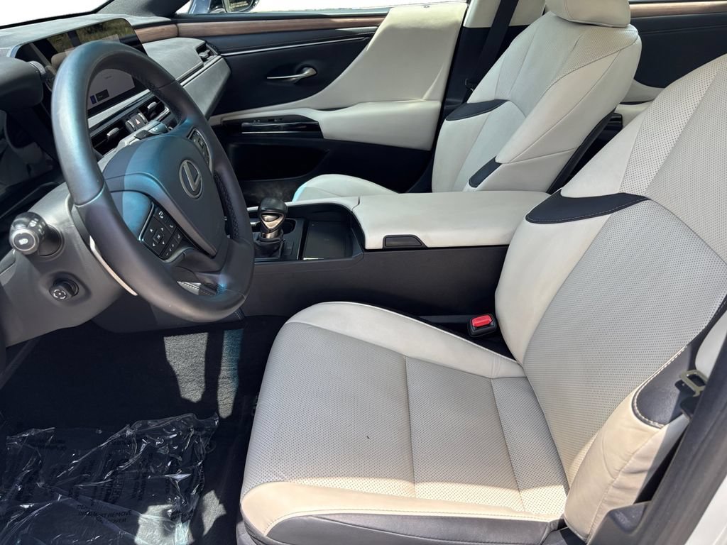 Used 2024 Lexus ES 350 w/ Premium Package FWD image 10
