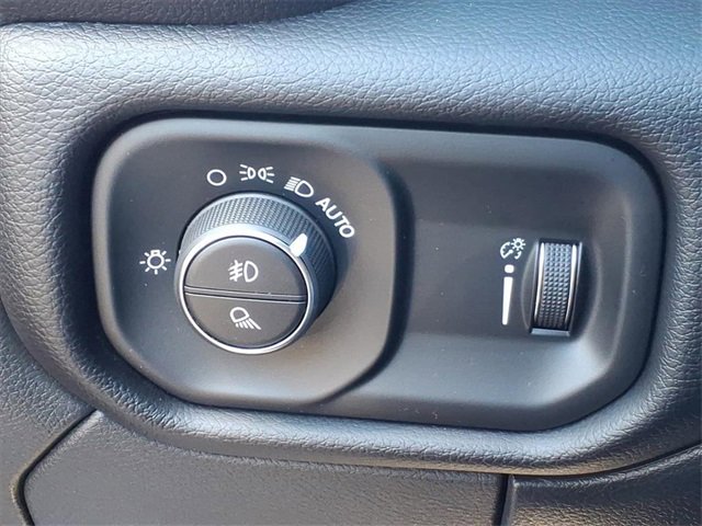 Used 2024 RAM 2500 Big Horn w/ Bed Utility Group image 25