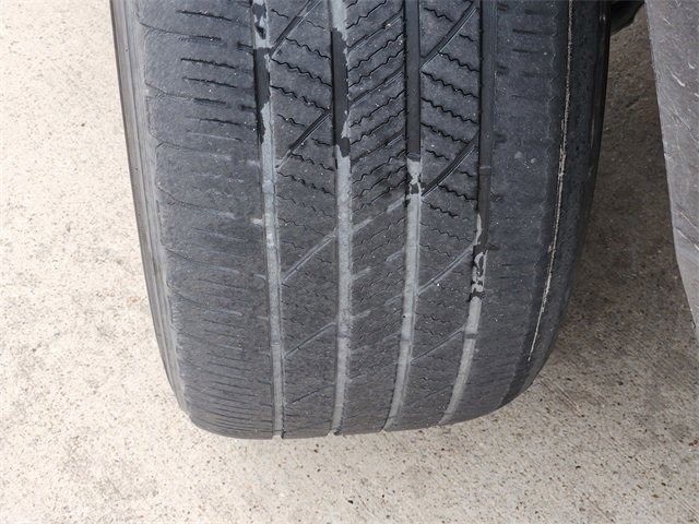 Used 2021 Chevrolet Suburban RST w/ Luxury Package image 11