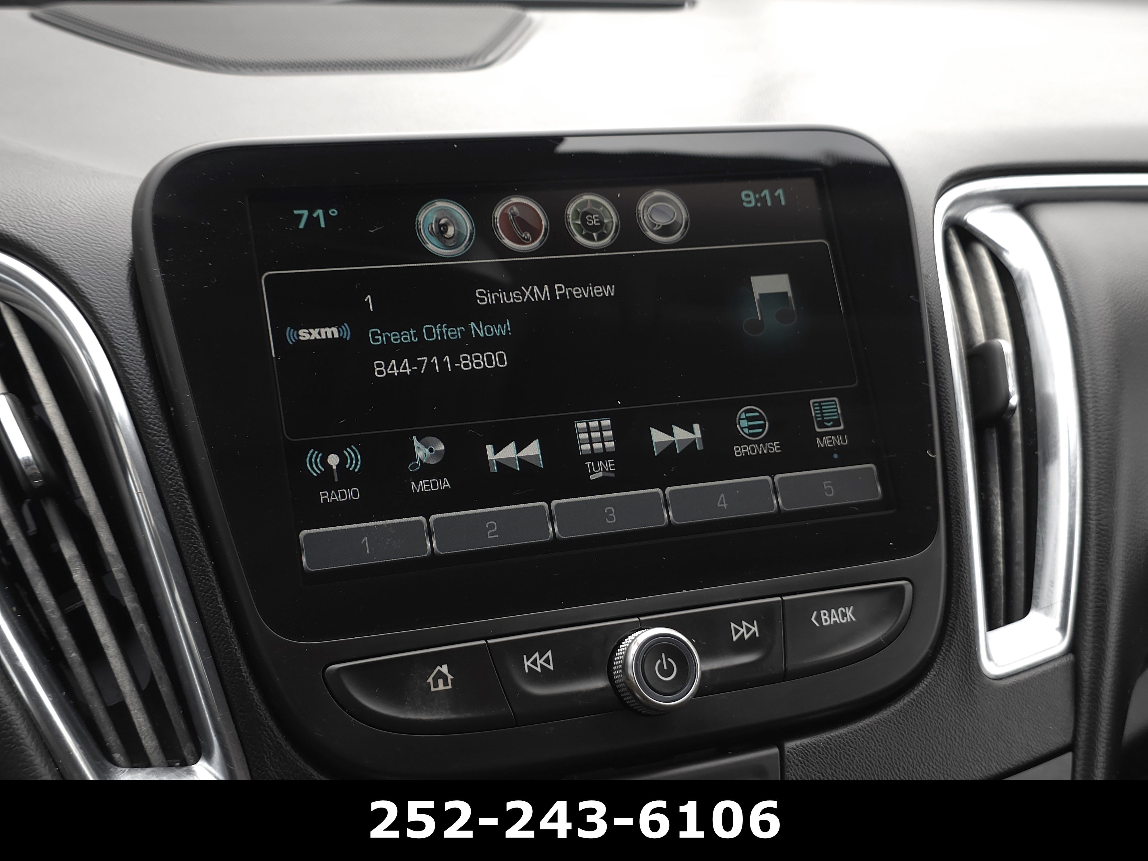 Used 2018 Chevrolet Malibu LT w/ Leather Package image 18