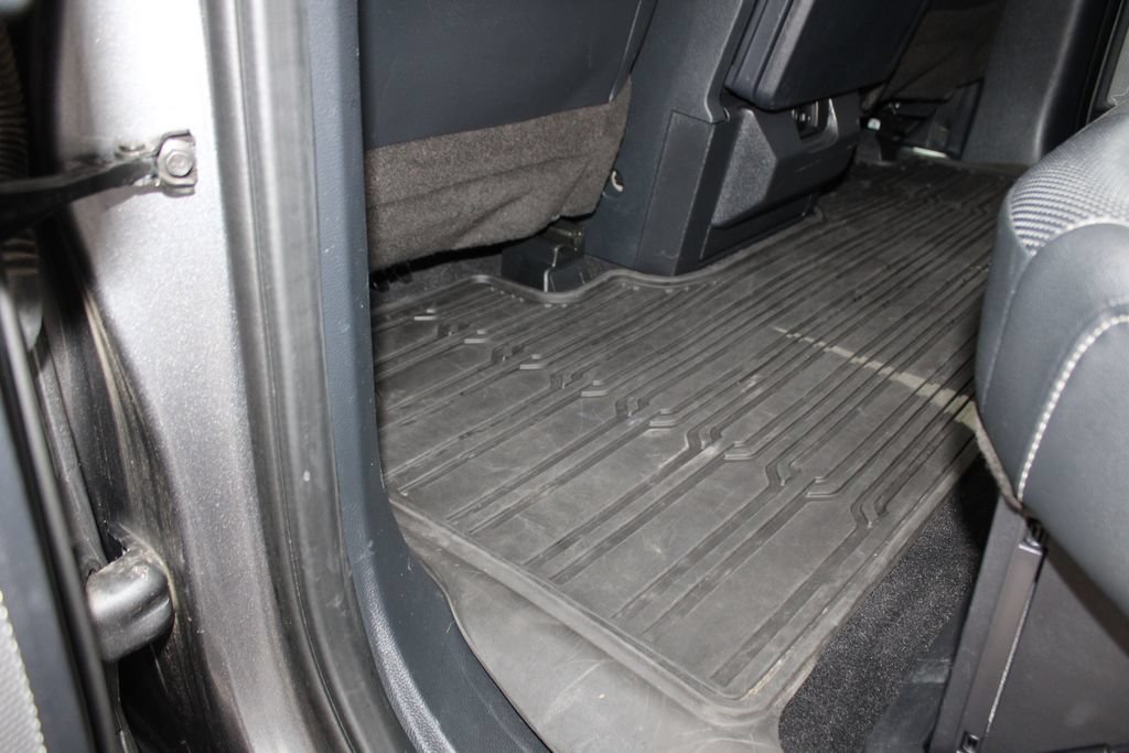 Used 2023 Ford F350 Lariat w/ Tremor Off-Road Package AWD/4WD image 55