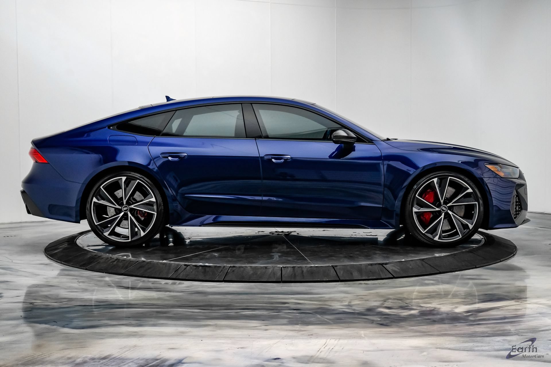 Used 2021 Audi RS 7 Sportback w/ Carbon Optic Package AWD/4WD image 20