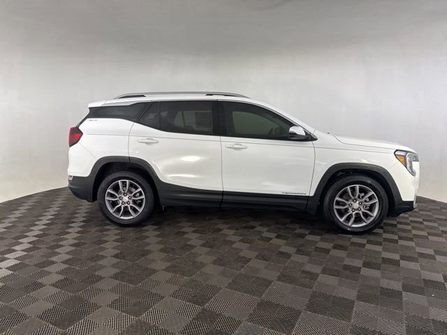 Used 2023 GMC Terrain SLT image 6