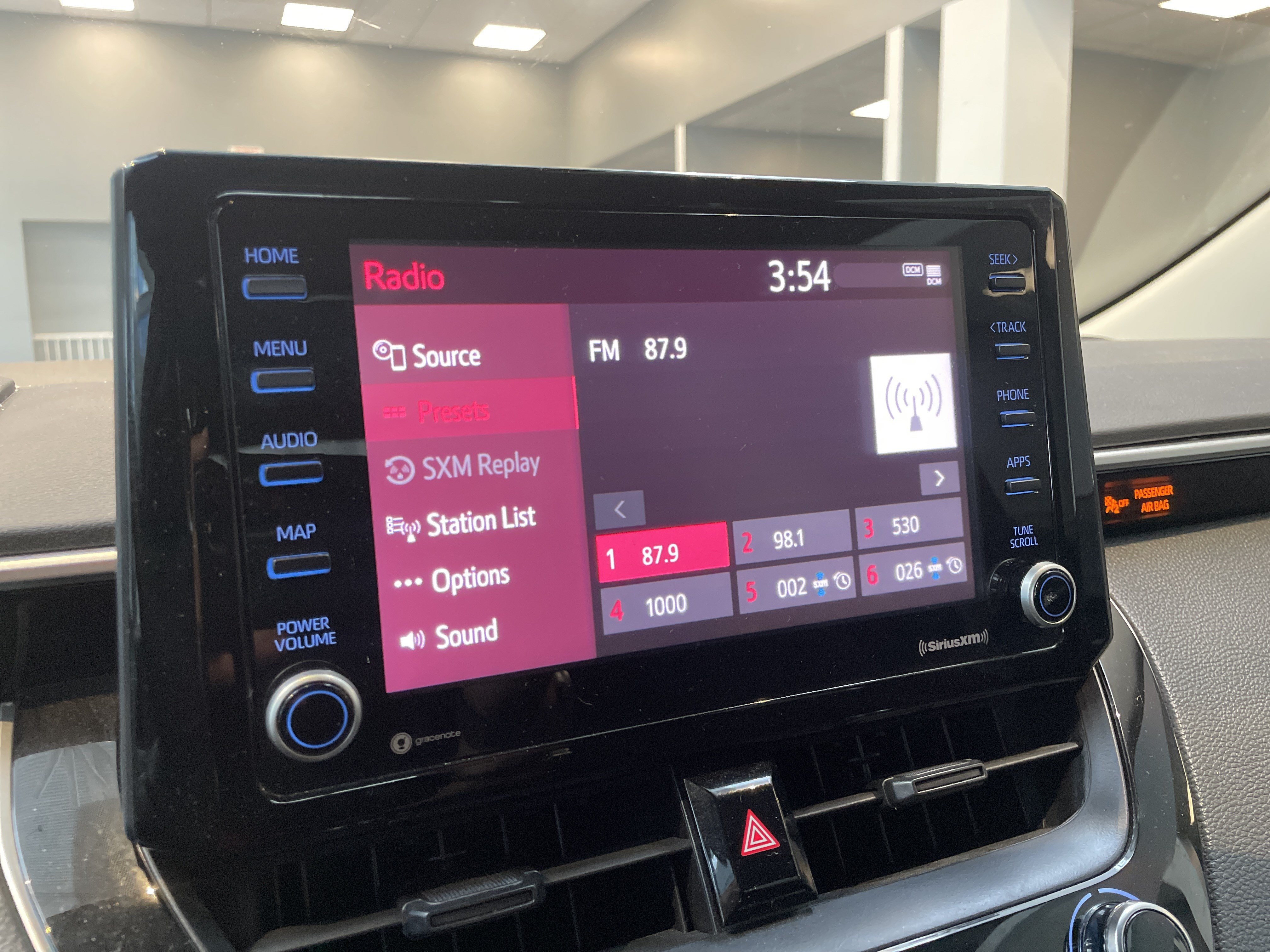 Used 2022 Toyota Corolla LE FWD image 25
