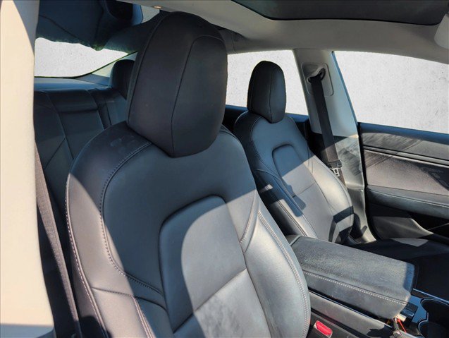 Used 2018 Tesla Model 3 Long Range RWD image 25