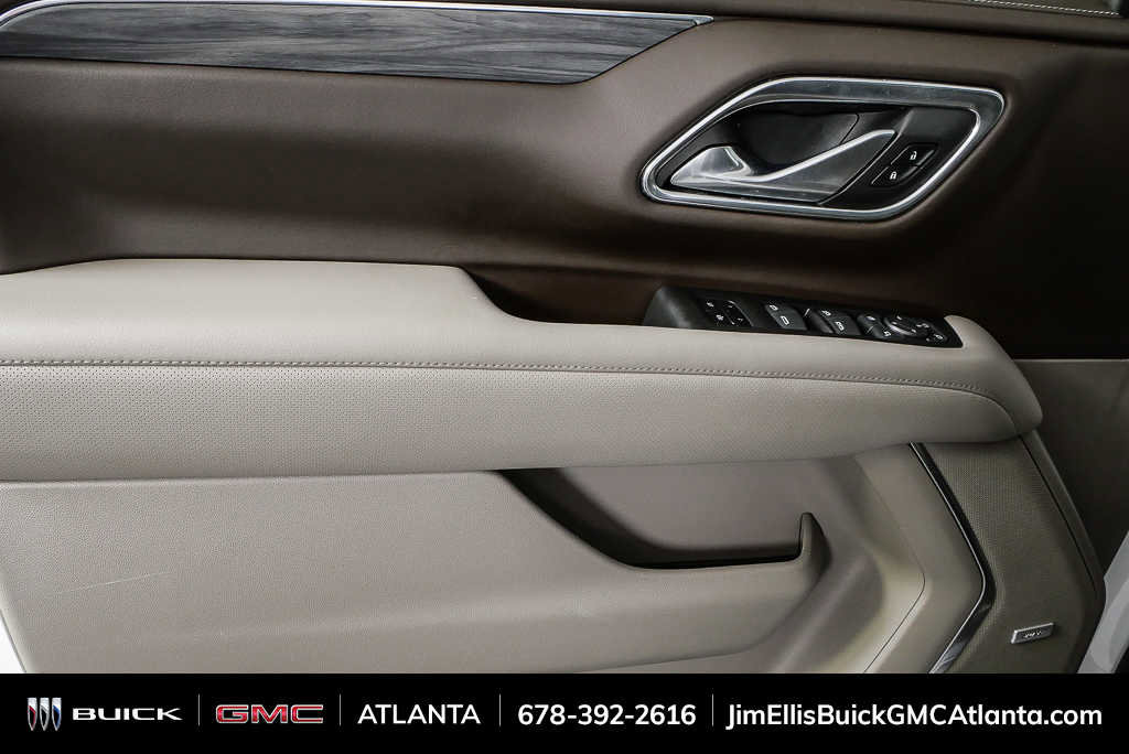 Used 2021 GMC Yukon SLT w/ SLT Premium Package image 6