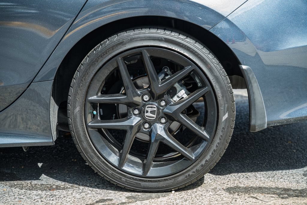 Used 2023 Honda Civic Sport image 16