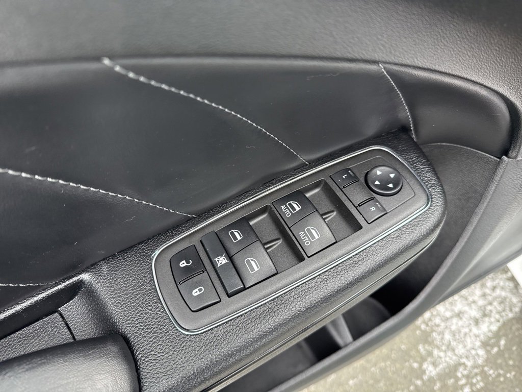 Used 2022 Dodge Charger R/T w/ Plus Group image 21