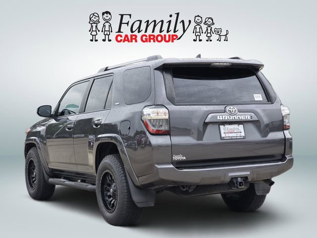 Used 2022 Toyota 4Runner SR5 Premium w/ Moonroof Package RWD image 3