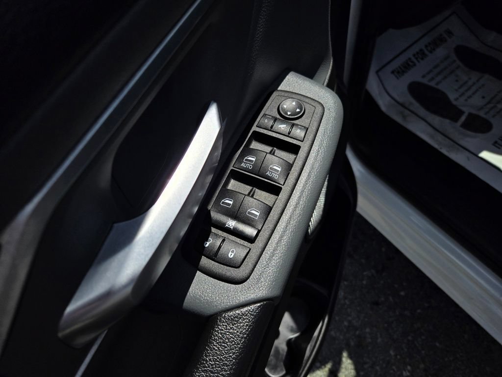 Used 2023 RAM 1500 Big Horn AWD/4WD image 15