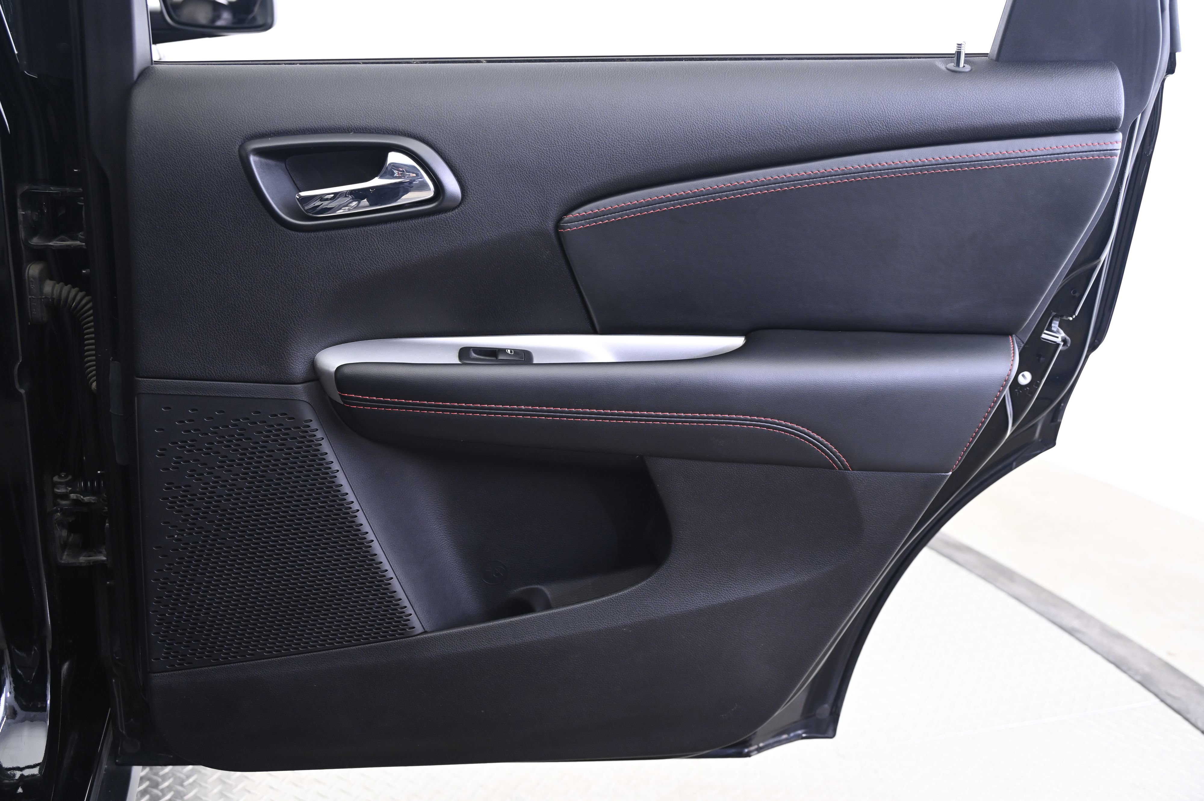 Used 2019 Dodge Journey GT image 17