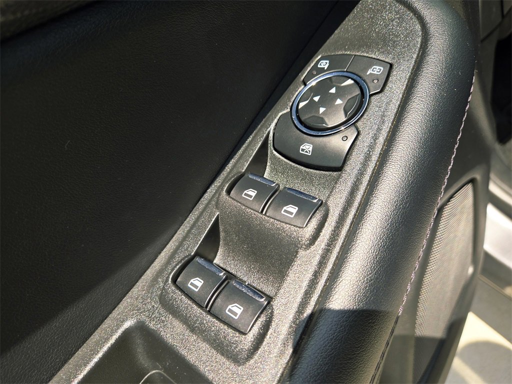 Used 2024 Ford Edge SEL image 32