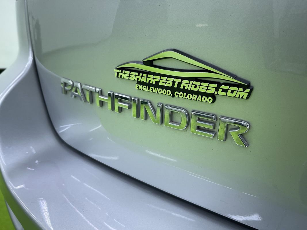 Used 2020 Nissan Pathfinder SL FWD image 12