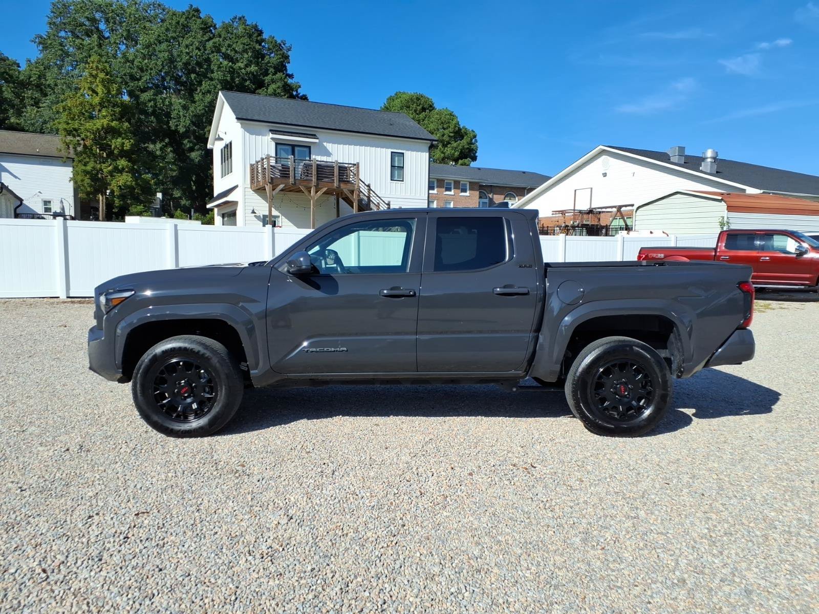 Used 2025 Toyota Tacoma SR5 RWD image 4
