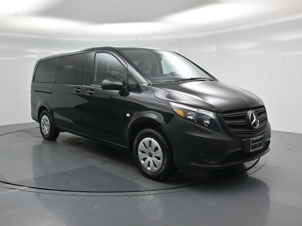 Used 2023 Mercedes-Benz Metris Passenger image 54
