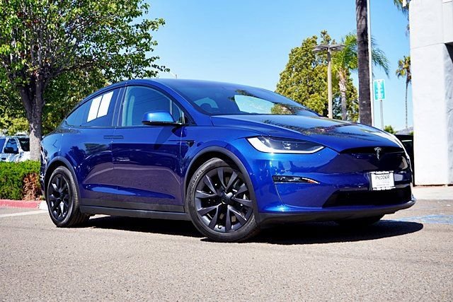 Used 2023 Tesla Model X AWD/4WD image 2
