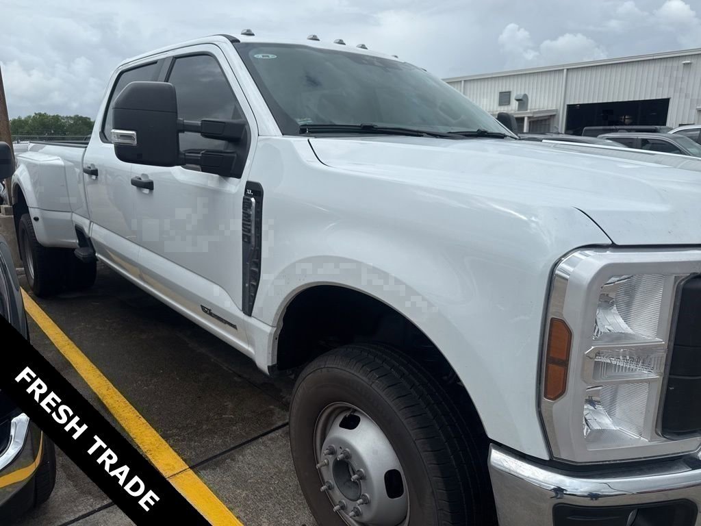Used 2025 Ford F350 XL AWD/4WD image 1
