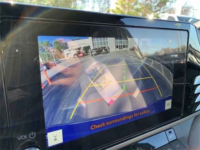 Used 2025 Toyota Camry SE image 22