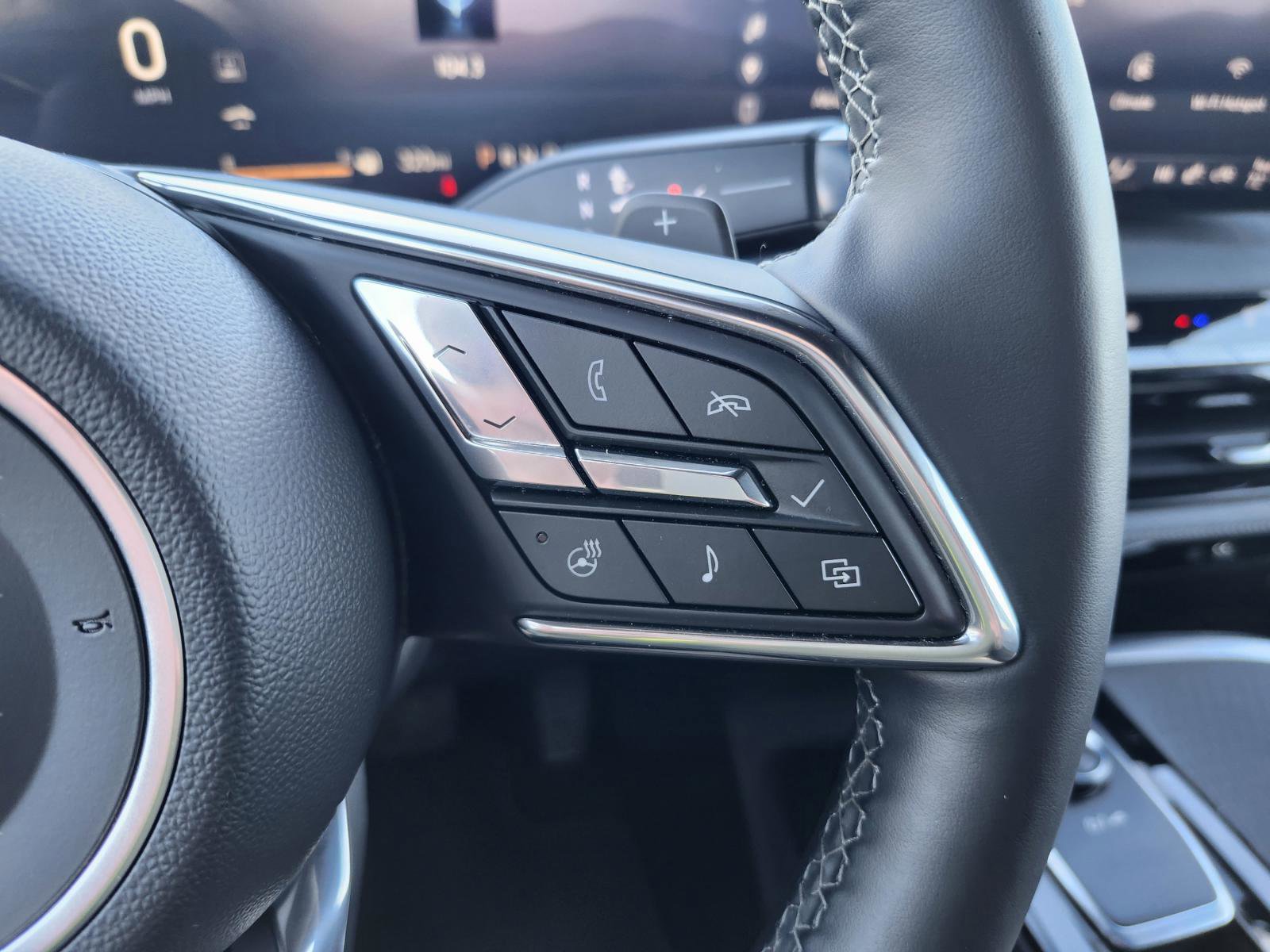 Used 2025 Buick Enclave Sport Touring image 13