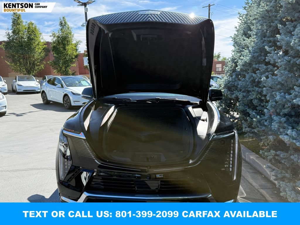 Used 2025 Cadillac Escalade IQ Luxury 2 w/ LPO, Premium Carpet Package AWD/4WD image 36