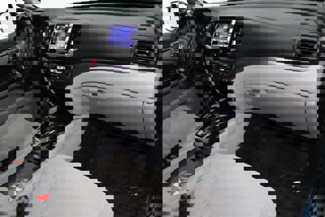 Used 2017 Honda Pilot EX image 25