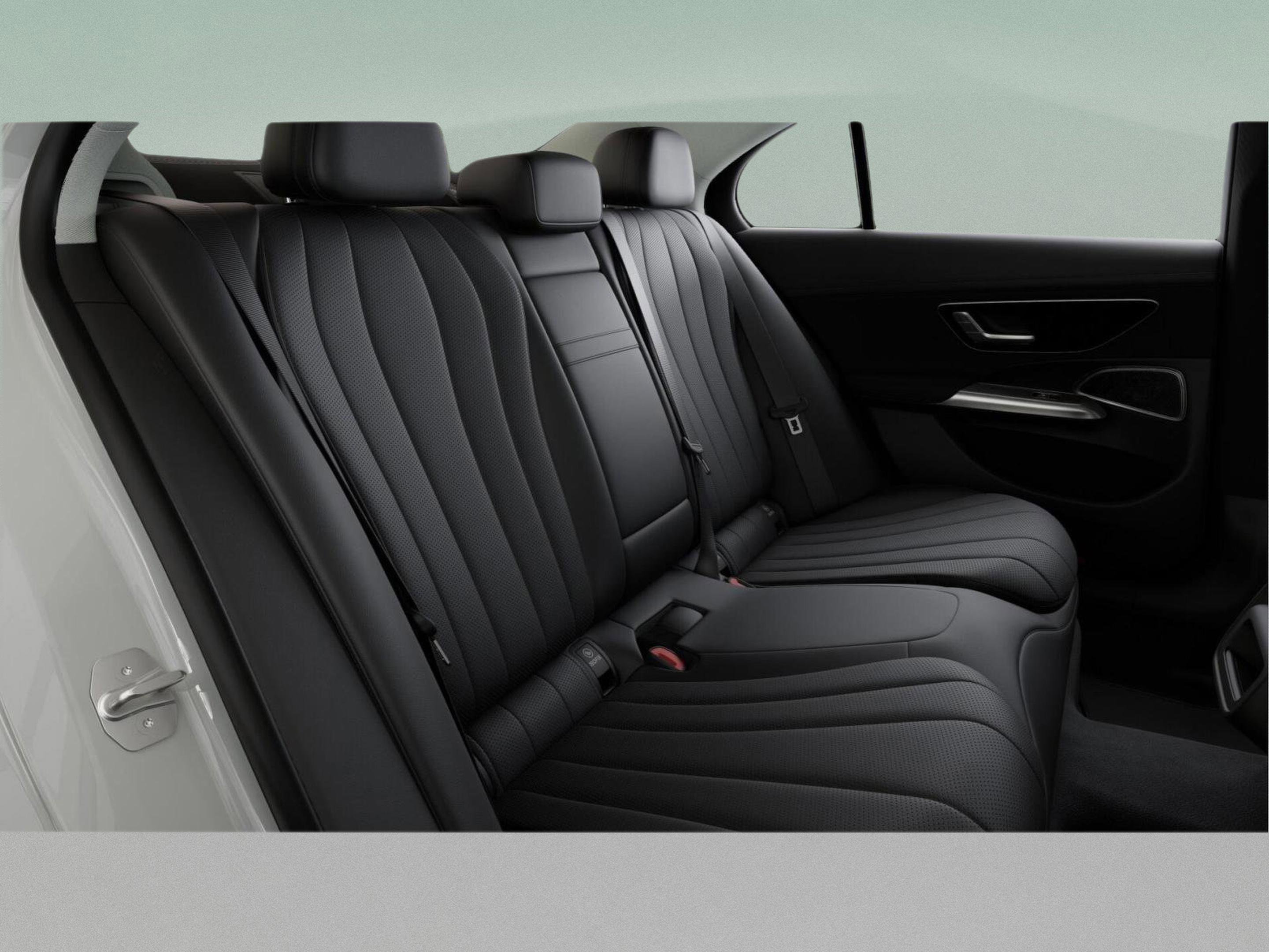 New 2026 Mercedes-Benz E 450 4MATIC Sedan image 43