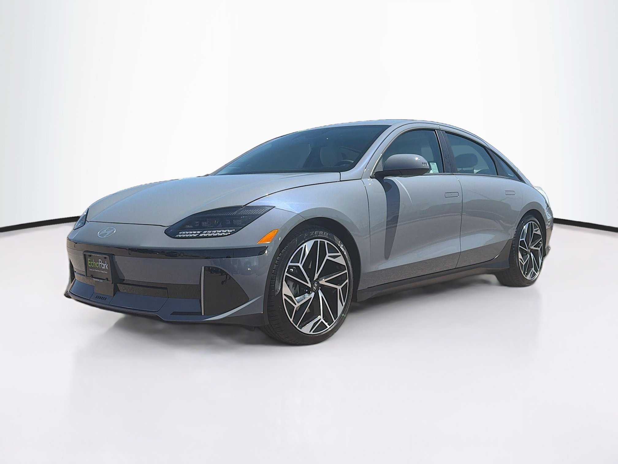 Used 2024 Hyundai Ioniq 6 SEL AWD/4WD image 3