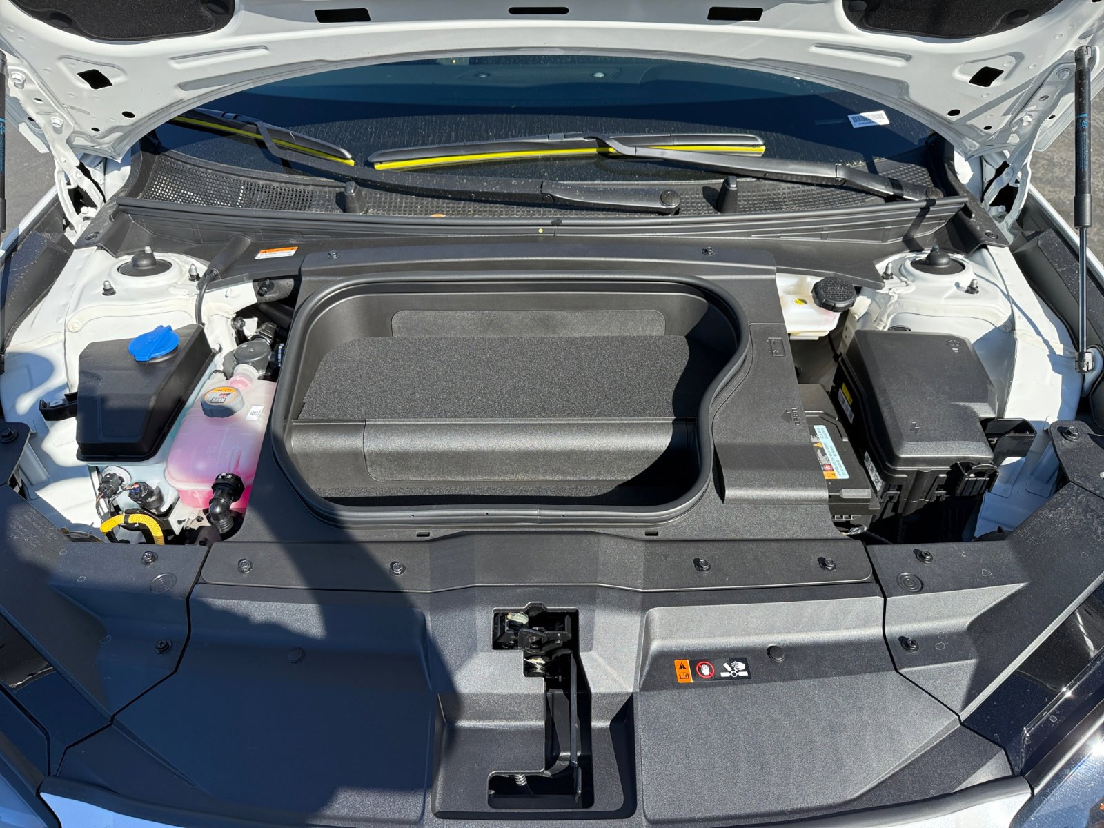 New 2025 Hyundai Ioniq 6 SE image 20