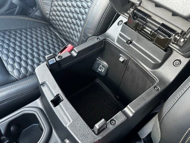 New 2025 Jeep Wrangler Sahara image 29