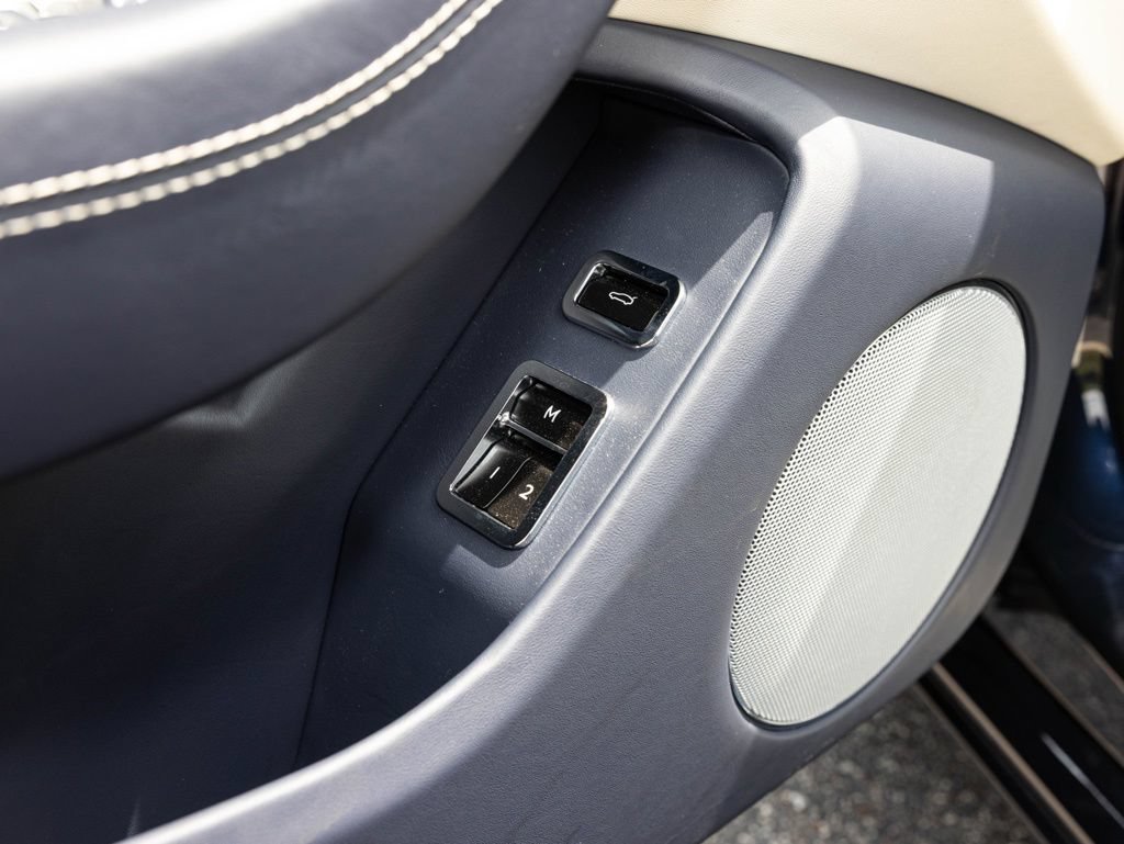 Used 2024 Bentley Flying Spur V8 AWD/4WD image 26