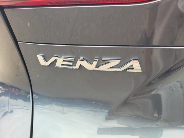 Used 2022 Toyota Venza LE AWD/4WD image 7