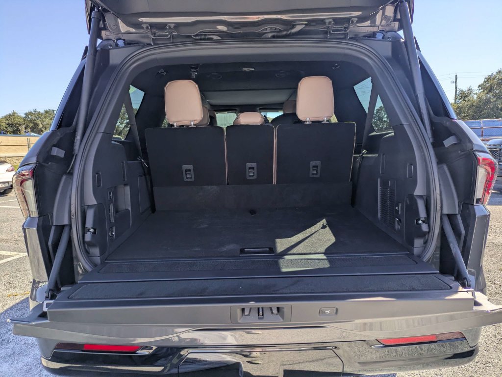 New 2027 Lincoln Navigator L Black Label AWD/4WD image 13
