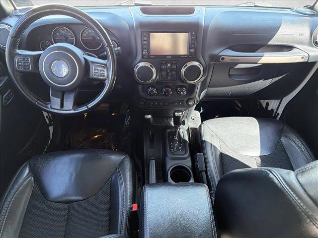 Used 2016 Jeep Wrangler Unlimited Sahara image 23