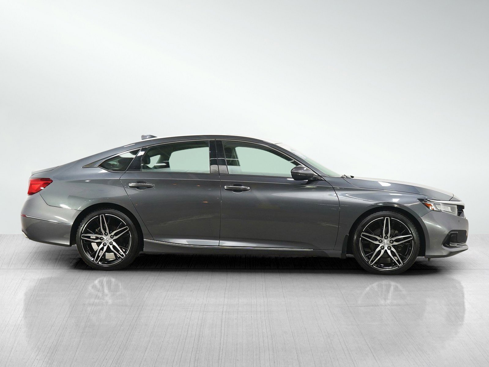 Used 2022 Honda Accord Touring image 6