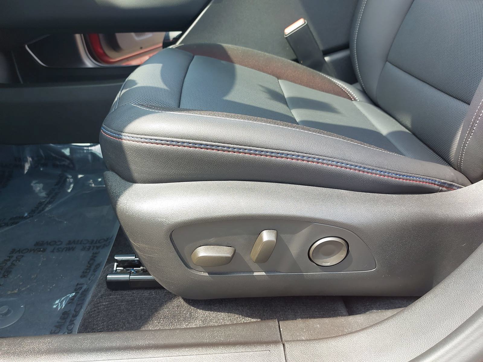 Used 2024 Chevrolet Equinox EV RS FWD image 31