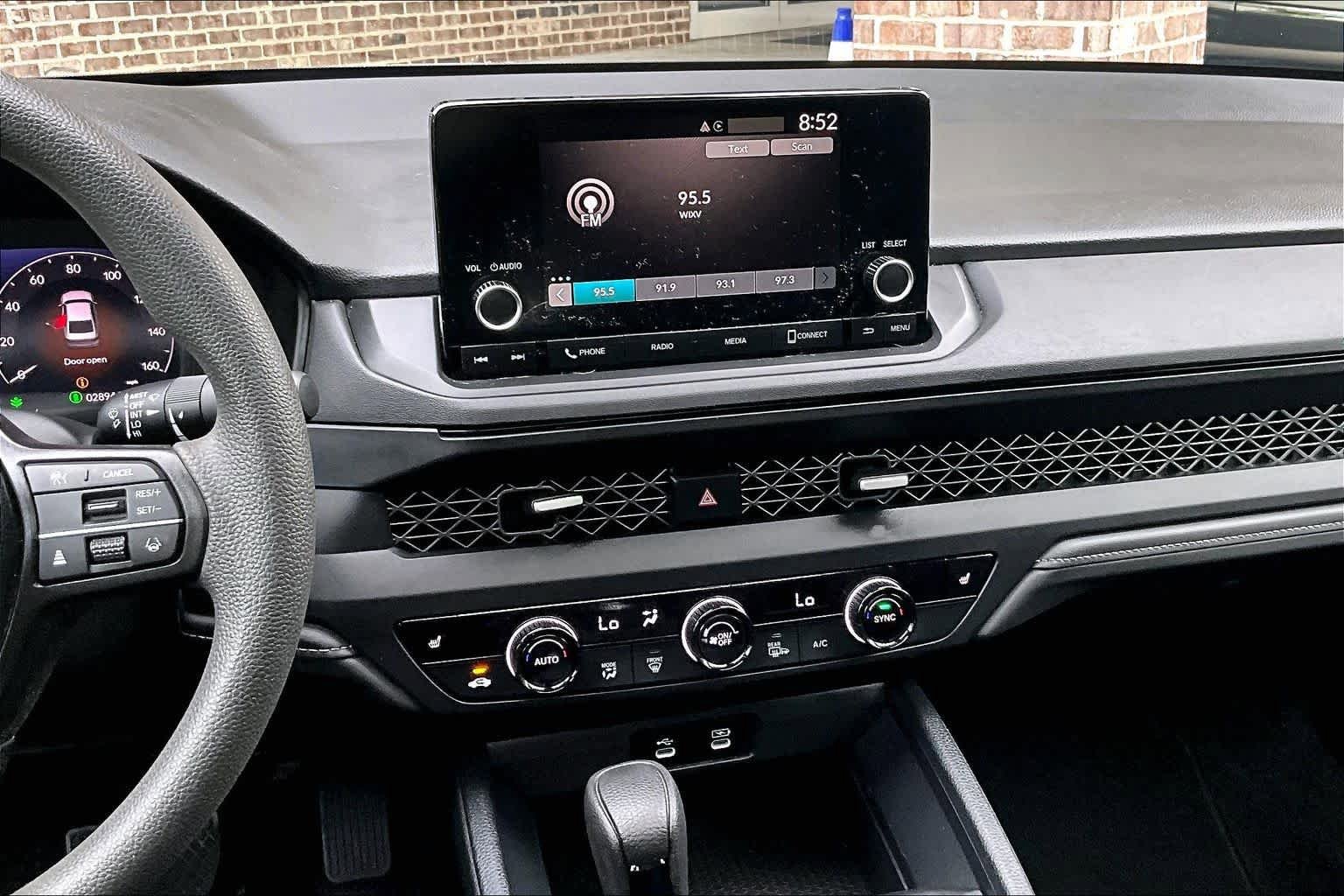 Certified 2023 Honda Accord EX image 7