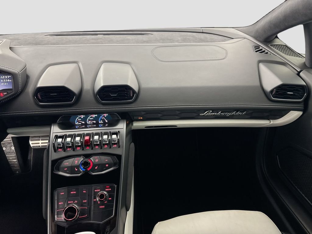 Used 2019 Lamborghini Huracan LP 580-2 image 24